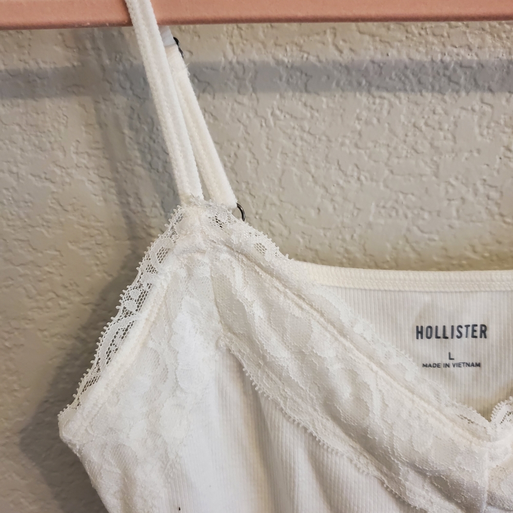 Hollister White Lace Trim Camisole - Picture 10 of 14